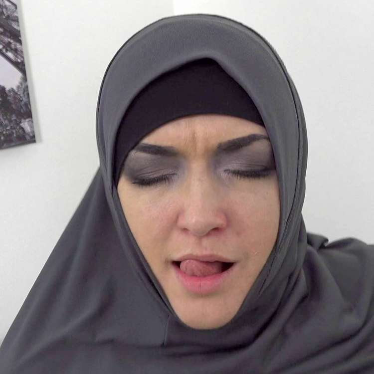 Slacking Muslim Wife Punished